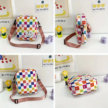 Load image into Gallery viewer, Smiley Face Purse