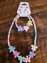 Colorful Flower Bead Necklace & Bracelet Set.