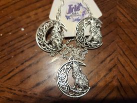 Silvery Wolf Necklace