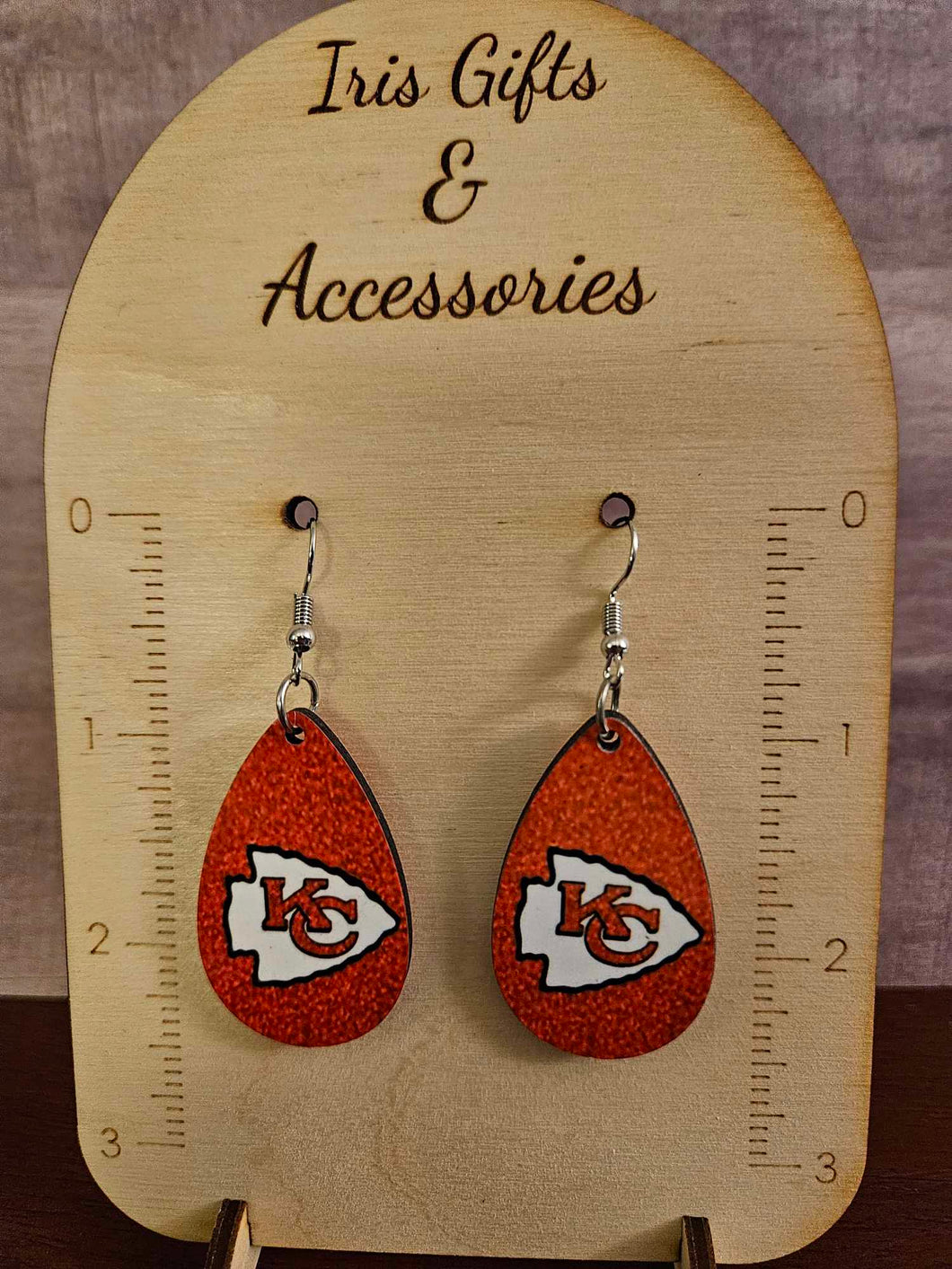 Arrowhead on Red Earring Teardrop