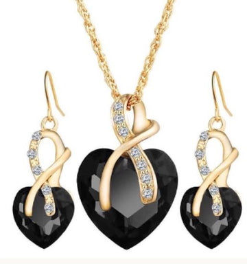 Gold Black Heart Gemstone Necklace